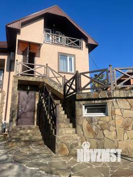 Дом 238м², 3-этажный, участок 5 сот.  