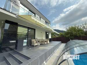 Дом 205м², 2-этажный, участок 6 сот.  