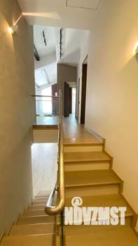 Дом 250м&sup2;, 2-этажный, участок 9 сот.  