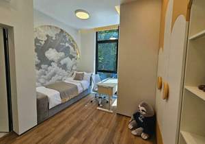 Дом 250м², 2-этажный, участок 6 сот.  