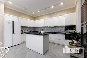 Дом 250м², 2-этажный, участок 8 сот.  