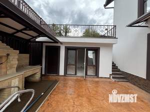 Дом 291м², 2-этажный, участок 7 сот.  