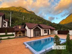 Дом 280м&sup2;, 3-этажный, участок 7 сот.  