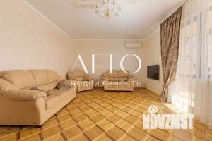 Дом 220м², 2-этажный, участок 6 сот.  