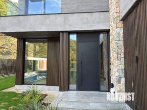 Дом 299м², 2-этажный, участок 6 сот.  