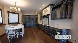 Дом 382м&sup2;, 3-этажный, участок 14 сот.  