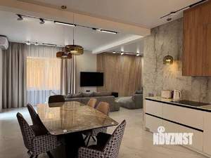 Дом 360м², 2-этажный, участок 11 сот.  