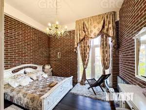 Дом 240м², 2-этажный, участок 7 сот.  