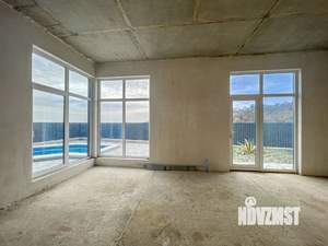 Коттедж 170м², 2-этажный, участок 6 сот.  