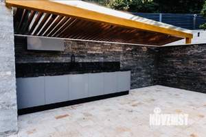 Дом 300м², 2-этажный, участок 15 сот.  