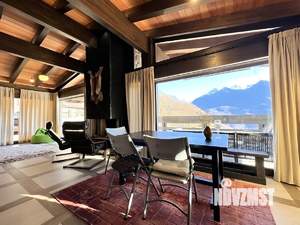 Дом 270м², 2-этажный, участок 9 сот.  