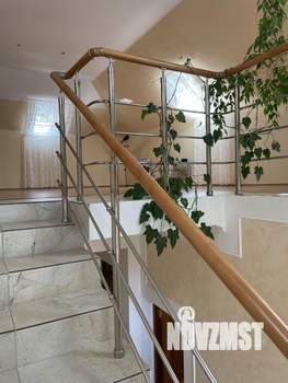 Коттедж 402м², 3-этажный, участок 7 сот.  