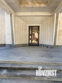 Дом 1500м², 3-этажный, участок 45 сот.  