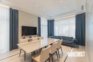 Коттедж 968м², 5-этажный, участок 14 сот.  