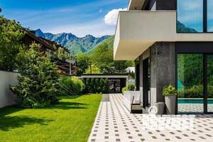 Коттедж 490м², 3-этажный, участок 11 сот.  