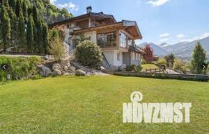 Дом 310м², 3-этажный, участок 8 сот.  