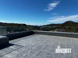 Коттедж 215м², 2-этажный, участок 4 сот.  