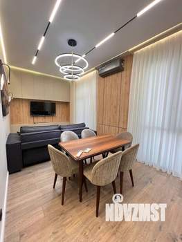 Дом 400м&sup2;, 2-этажный, участок 9 сот.  