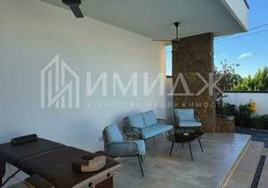 Дом 250м², 2-этажный, участок 6 сот.  