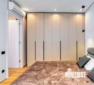 Дом 200м², 2-этажный, участок 6 сот.  