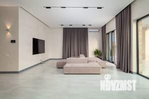 Коттедж 370м², 2-этажный, участок 9 сот.  