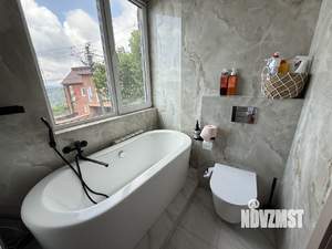 Коттедж 215м², 3-этажный, участок 6 сот.  