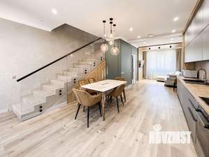 Таунхаус 120м², 2-этажный, участок 2 сот.  