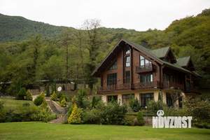 Дом 820м², 3-этажный, участок 120 сот.  