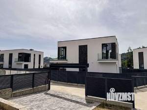 Дом 209м², 2-этажный, участок 6 сот.  