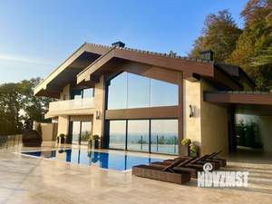 Дом 240м², 2-этажный, участок 7 сот.  