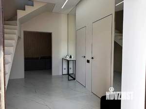 Дом 360м&sup2;, 2-этажный, участок 11 сот.  