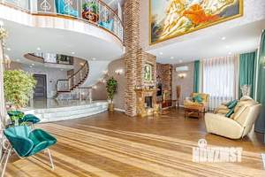 Дом 400м², 2-этажный, участок 11 сот.  