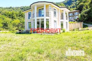 Дом 187м², 2-этажный, участок 10 сот.  