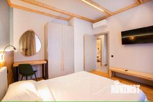 Дом 204м&sup2;, 3-этажный, участок 3 сот.  