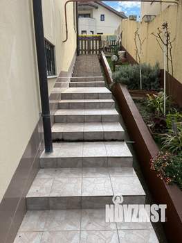 Дом 650м², 3-этажный, участок 20 сот.  