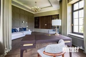 Дом 500м², 3-этажный, участок 25 сот.  