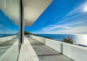 Дом 370м², 3-этажный, участок 8 сот.  