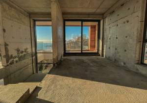 Дом 250м², 3-этажный, участок 6 сот.  
