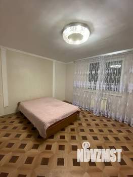 Дом 261м², 3-этажный, участок 4 сот.  