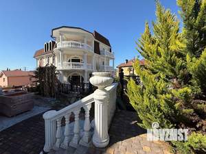 Дом 350м², 3-этажный, участок 7 сот.  