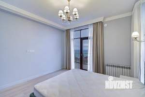 Дом 380м², 3-этажный, участок 10 сот.  