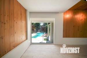 Дом 370м², 2-этажный, участок 15 сот.  