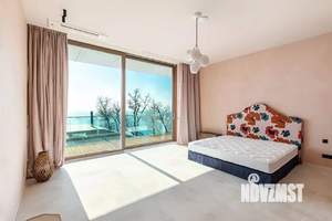 Дом 350м², 3-этажный, участок 9 сот.  
