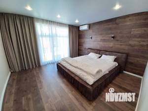 Дом 160м², 3-этажный, участок 3 сот.  