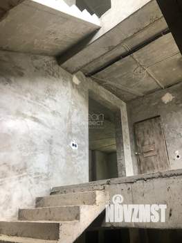 Коттедж 607м², 4-этажный, участок 10 сот.  