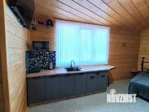 Дом 180м&sup2;, 3-этажный, участок 3 сот.  