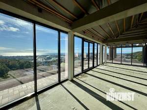 Дом 450м², 3-этажный, участок 10 сот.  