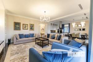 Таунхаус 304м², 3-этажный, участок 4 сот.  