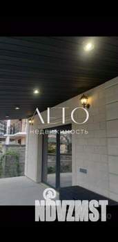 Дом 293м&sup2;, 3-этажный, участок 12 сот.  