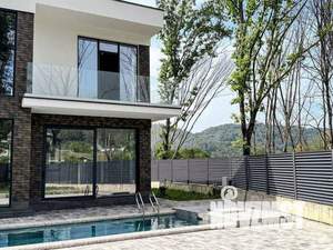 Дом 209м², 2-этажный, участок 6 сот.  